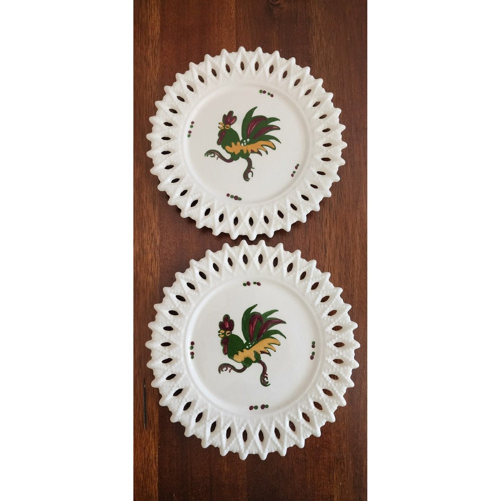 Gallos Rooster Antique White Scalloped Wall Plate Set Of‎ 2